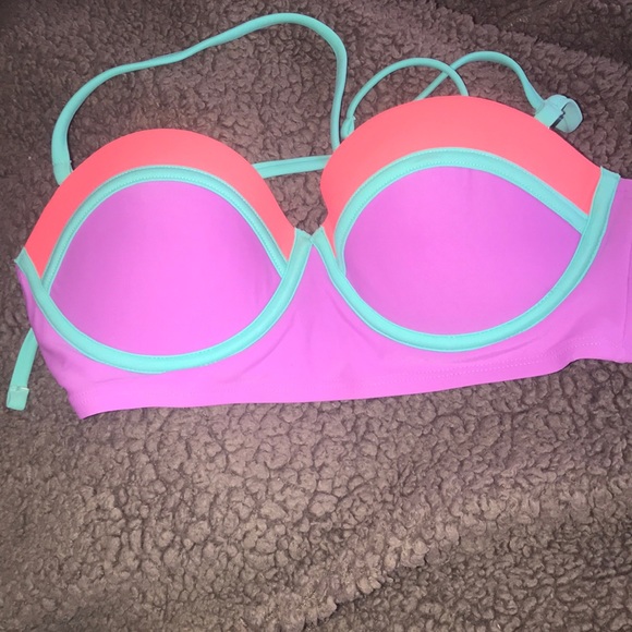 Bathing suit top - Picture 2 of 4